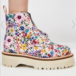 Dr Martens Sinclair Wanderlust Platform